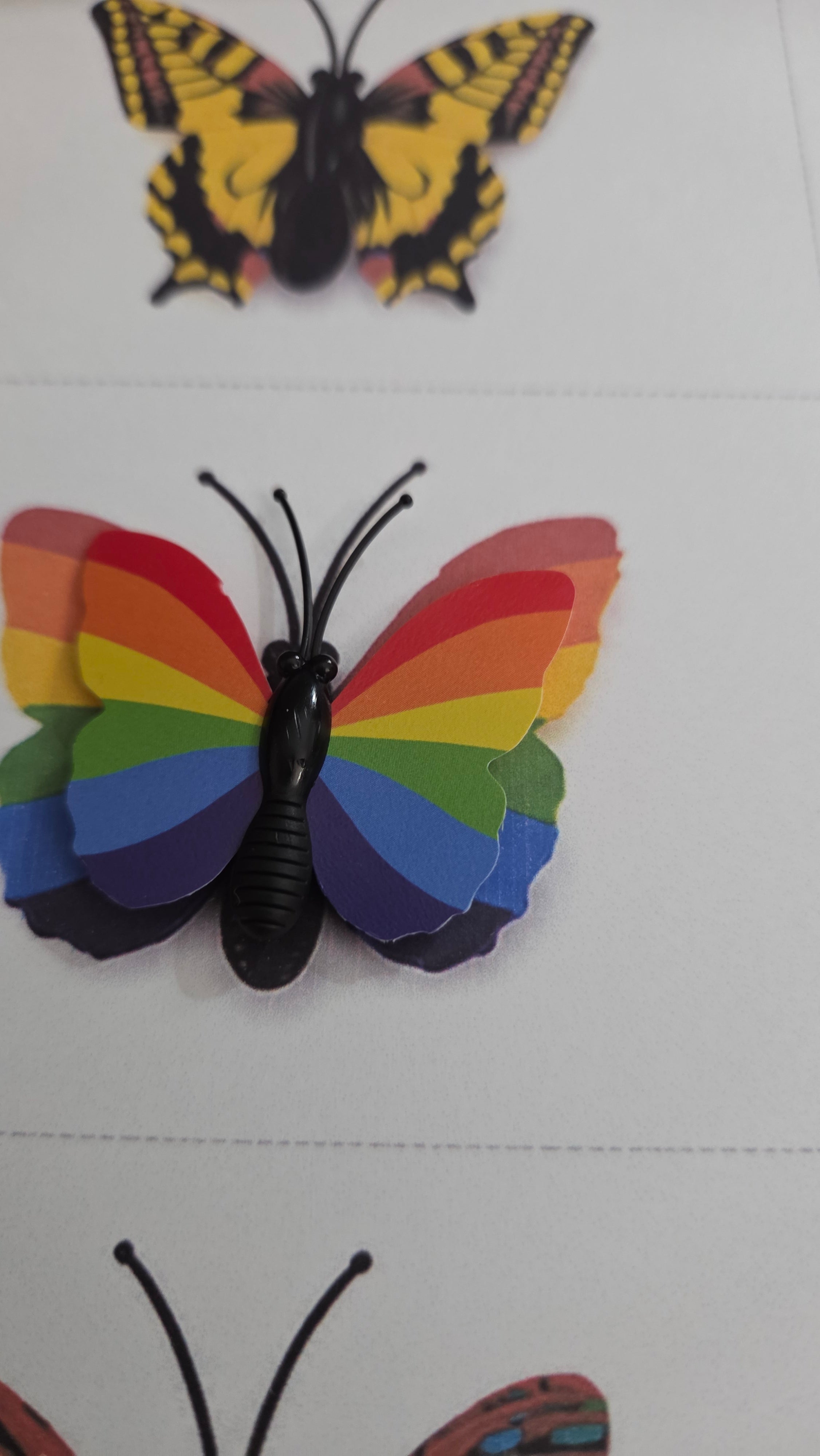 Leptiri – učenje boja kroz igru 🦋🌈