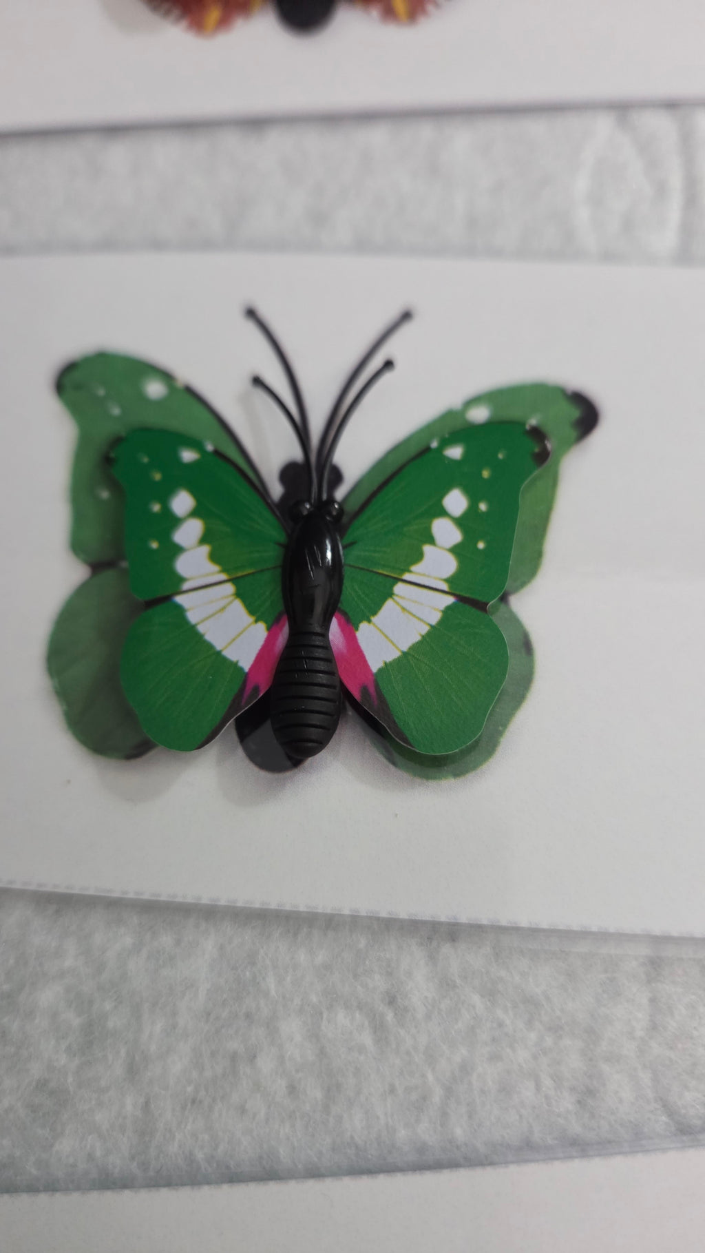 Leptiri – učenje boja kroz igru 🦋🌈