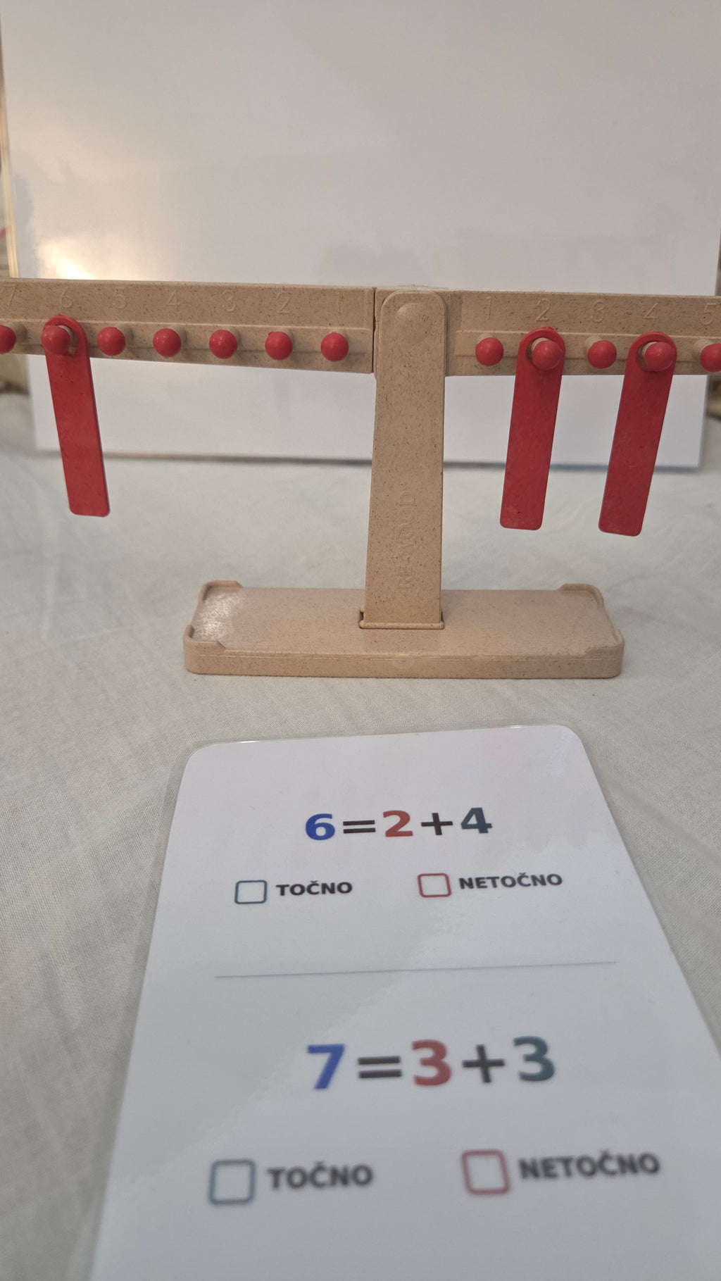 MOJ MATEMATIČKI BOX – veliki Montessori set za učenje matematike za djecu